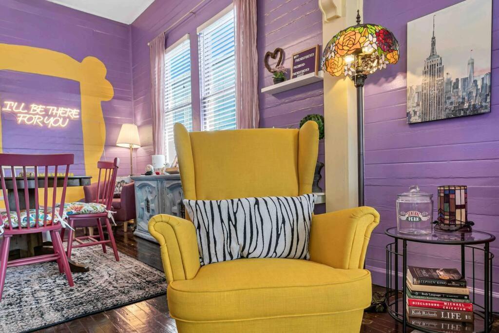 Friends Airbnb Themed 2Bed 2Bath Walkable To All Of Ybor Tampa Dış mekan fotoğraf